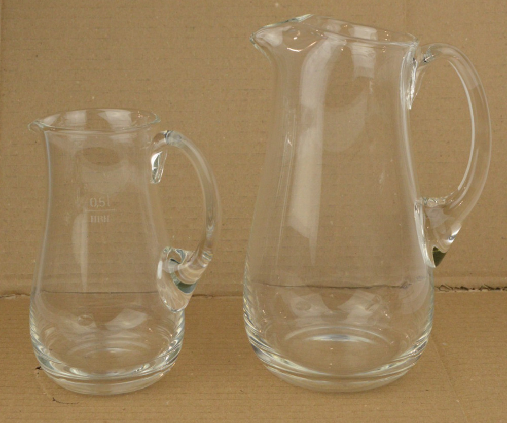 Clear Glass Water Pitchers Set of 2 Heavy Base Serving Jugs 8" & 6"